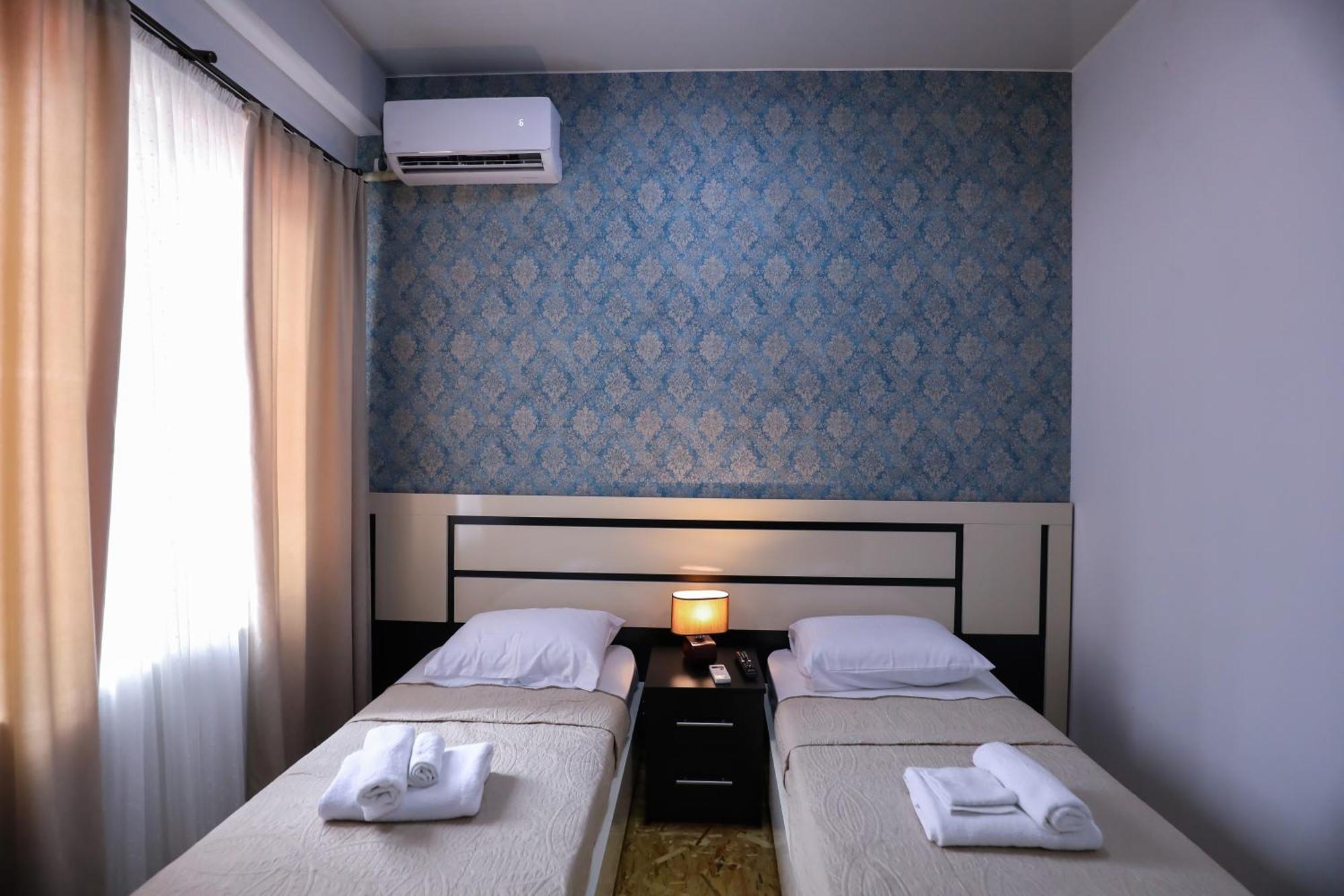Hotel Sagu Kutaisi Exteriör bild